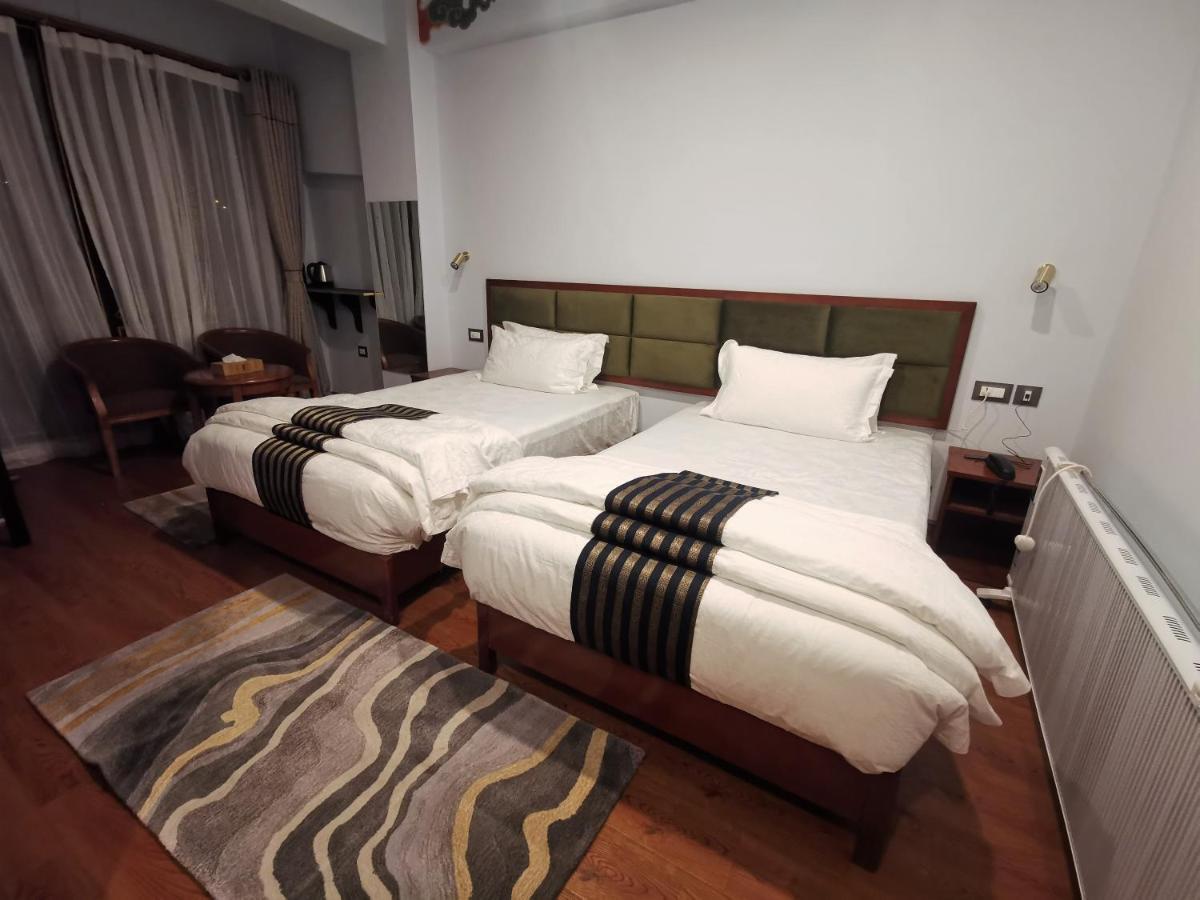 Ludrong Hotel 팀부 외부 사진