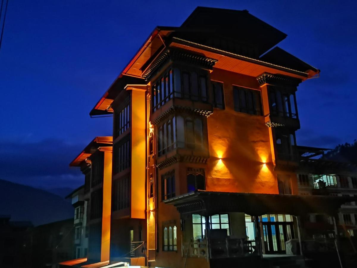 Ludrong Hotel 팀부 외부 사진