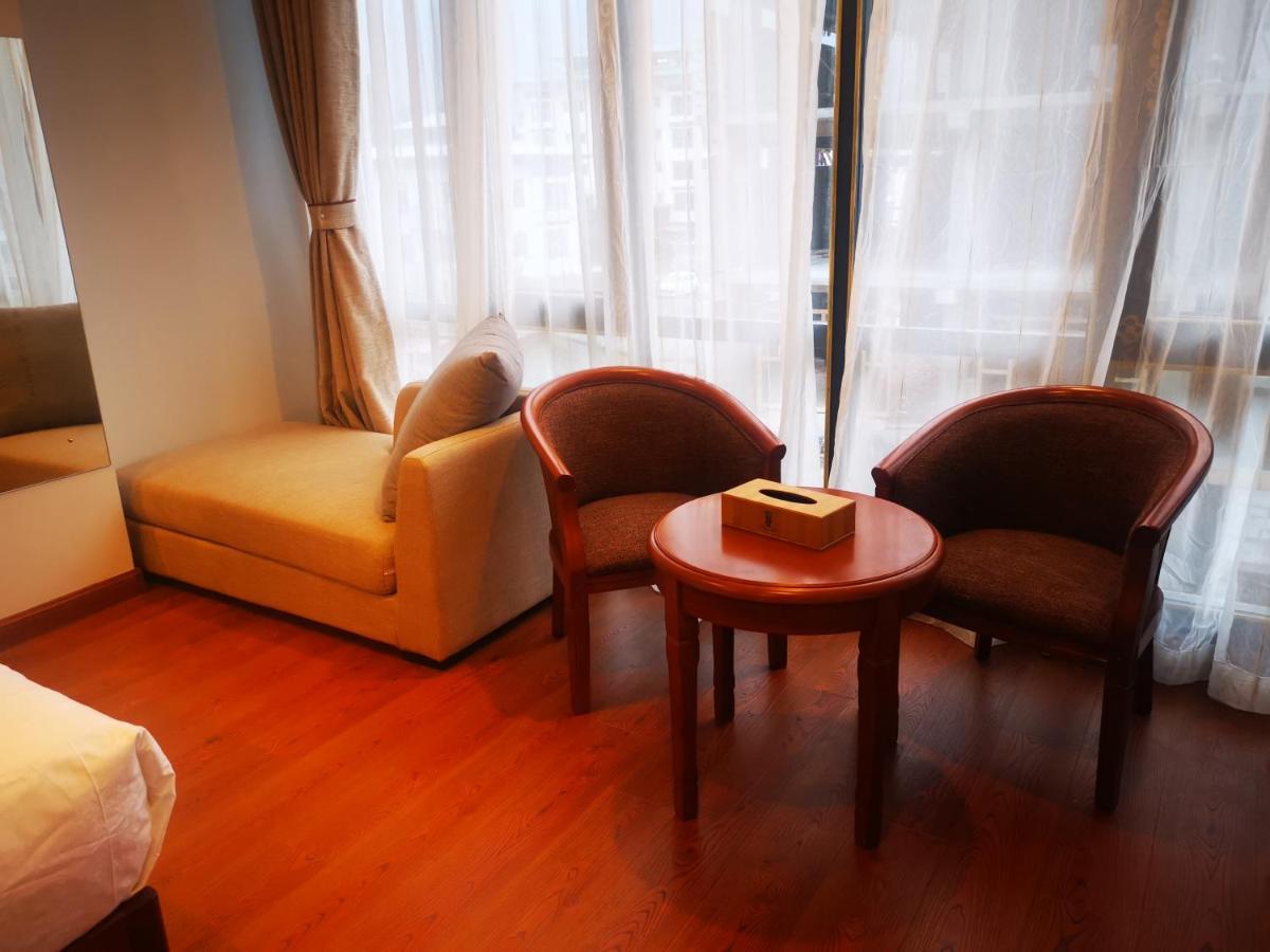 Ludrong Hotel 팀부 외부 사진